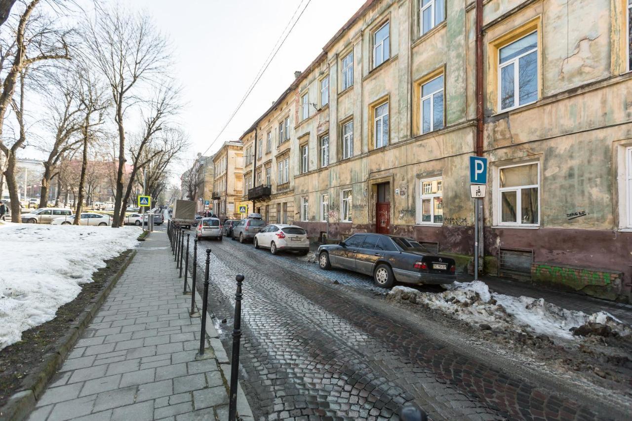 Квартира Студія Біля Оперного Театру По Вулиці Гонти 4-3А 리비프 외부 사진